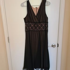 Dressbarn-Knee Length Dress